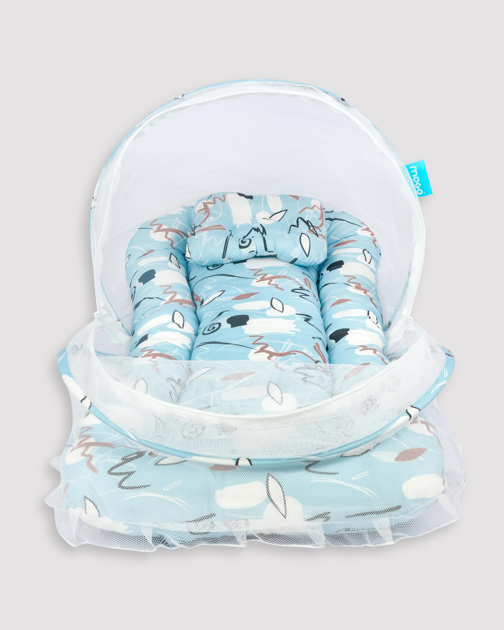 Tots bed-light blue