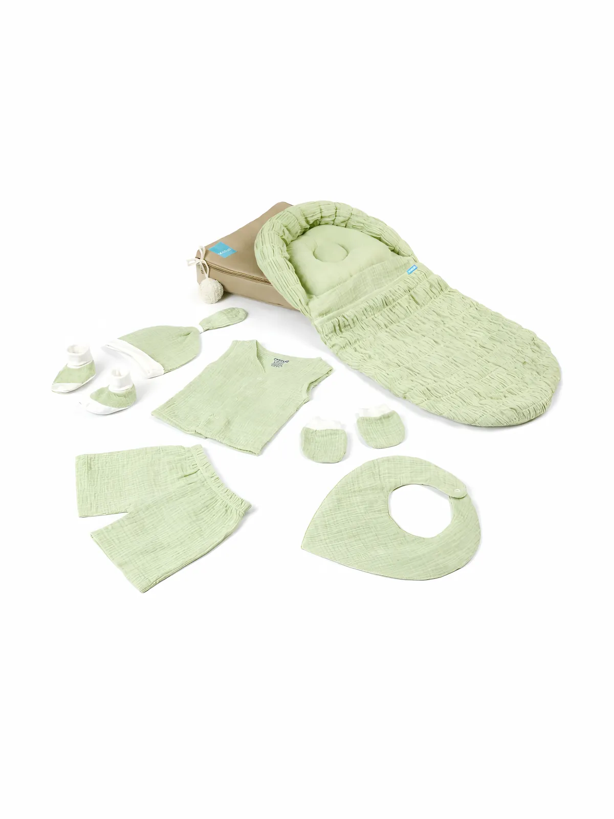 newborn muslin baby-nest set with clothes.