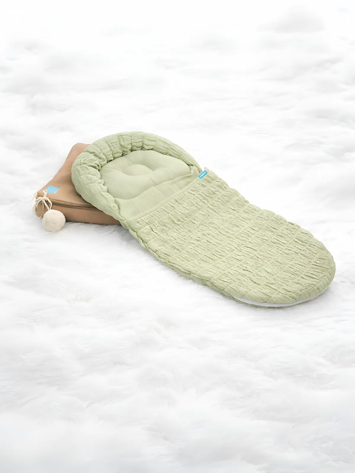 new born muslin cloud carry nest